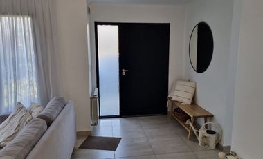 VENTA DE CASA EN Malvinas Argentinas