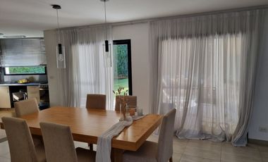 VENTA DE CASA EN Malvinas Argentinas