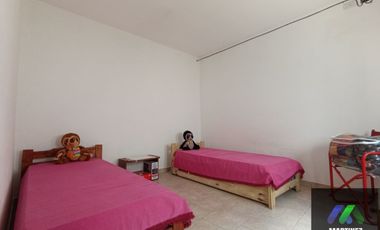 Casa en venta de 2 dormitorios c/ cochera en Gualeguaychú APTA CREDITO HIP.!