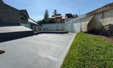 Venta casa 8 amb Pileta, quincho cochera Don Bosco