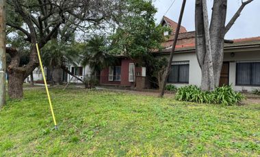 Venta casa 8 amb Pileta, quincho cochera Don Bosco