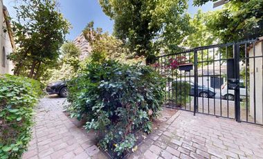 Casa en arriendo en LAS CONDES