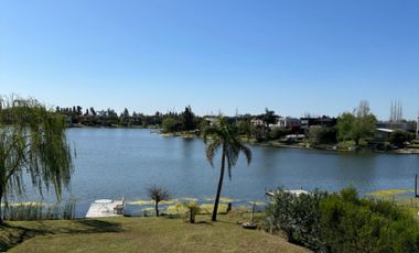 VENTA CASA AL LAGO EN SAN AGUSTIN, VILLANUEVA