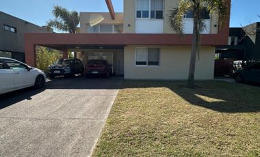 VENTA CASA AL LAGO EN SAN AGUSTIN, VILLANUEVA