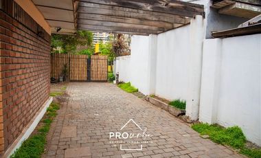 Casa en Venta en Manquehue Sur / Hernando de Magallanes
