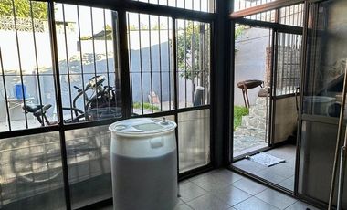 Venta casa 3 ambientes San Emilio Florencio Varela