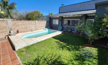 CASA 5 AMBIENTES EN VENTA MONTE GRANDE