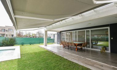 Casa en Venta City Bell 4 dormitorios
