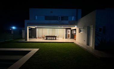 Casa en Venta City Bell 4 dormitorios