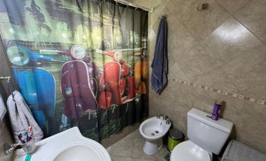 VENTA CASA CON PISCINA PADUA PERMUTA FINANCIA