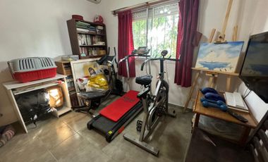 VENTA CASA CON PISCINA PADUA PERMUTA FINANCIA