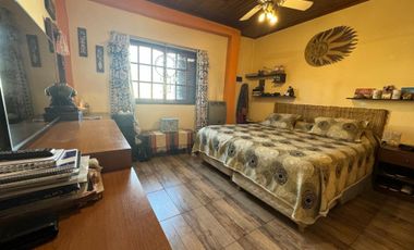 VENTA CASA CON PISCINA PADUA PERMUTA FINANCIA