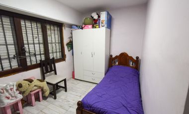 VENTA CASA 4 AMB CON QUINCHO Y COCHERA