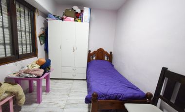 VENTA CASA 4 AMB CON QUINCHO Y COCHERA