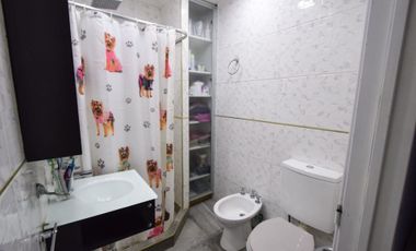 VENTA CASA 4 AMB CON QUINCHO Y COCHERA