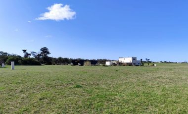 Lote Miramar barrio privado Cardon Links