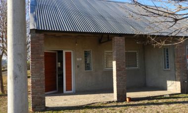 VENTA CASA DE DOS DORMITORIOS EN SANFORD