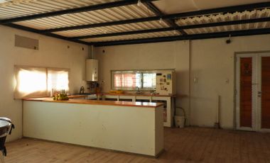 VENTA CASA DE DOS DORMITORIOS EN SANFORD