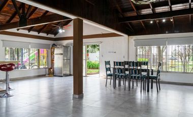 CASA QUINTA EN VENTA BARRIO SANTA ANITA