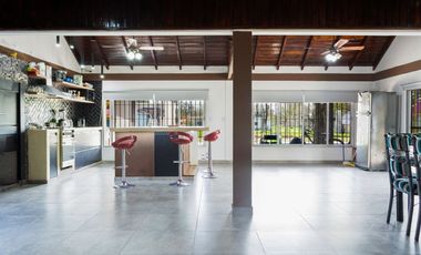 CASA QUINTA EN VENTA BARRIO SANTA ANITA