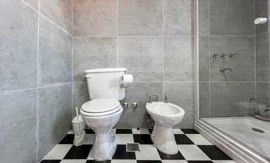 Casa 2 Dormitorios en Venta en Berisso con Pileta