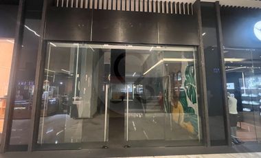 centro comercial cental interlomas Local en renta en Hacienda de las Palmas