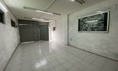 EDIFICIO  VENTA, LOS REYES IXTALACA, USO DE SUELO SERVICIOS Y COMERCIAL EN AV.