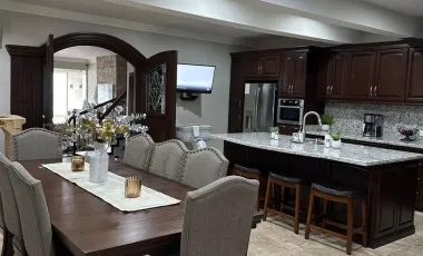 Casa en venta en Lomas del Roble, San Nicolás de los Garza, Nuevo León
