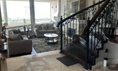 Casa en venta en Lomas del Roble, San Nicolás de los Garza, Nuevo León