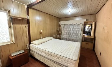 AMPLIA CASA HABITACIONAL O COMERCIAL EN VILLA DON MAX VALDIVIA