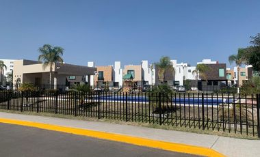 CASA AMUEBLADA EN RENTA EN LA VISTA