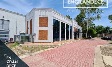 Amplio Local Comercial en Renta Blvd Enrique Felix, Zona Tres Ríos