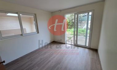 Casa en Arriendo en A pasos de av Alemania