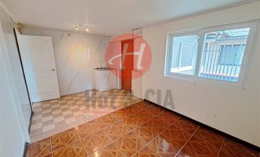 Casa en Arriendo en A pasos de av Alemania
