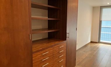 CASA CON ELEVADOR EN POLANCO