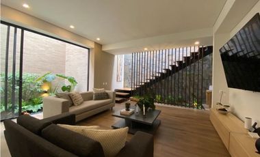 Casa para Arriendo en Medellín Alto de Palmas