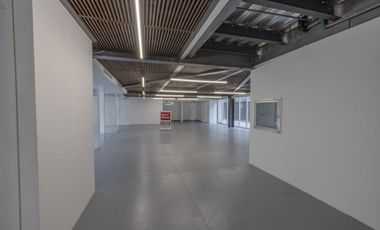 Oficina en las Aguilas en renta