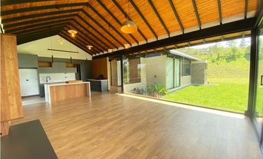 Casa en Arriendo en El Retiro