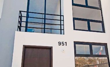 Casa en Venta ZONA 8 JULIO Y PERIFERICO