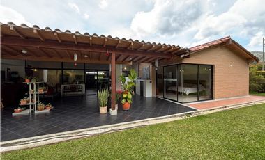 Venta de Casa En El Retiro, Sector La Maria Zona Semi Urbana