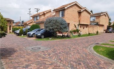 Vendemos hermosa casa en Chía!!