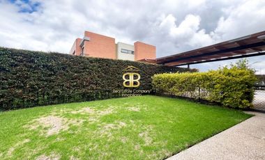 SE VENDE O ARRIENDA CASA EN CAJICA OIKOS