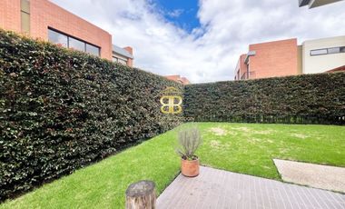SE VENDE O ARRIENDA CASA EN CAJICA OIKOS