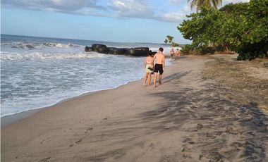 Venta espectacular terreno frente al mar en Palomino