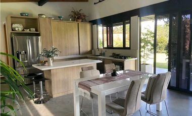 Hermosa Casa Campestre La Ceja 2500m2 💰2300 Mill