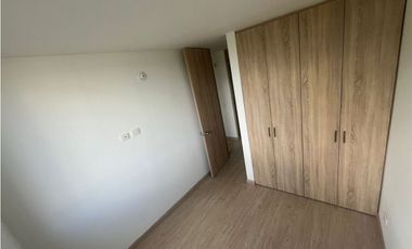VENDO APARTAMENTO EN ZIPAQUIRA  EXCELENTE UBICACION CON PARQUEADERO.