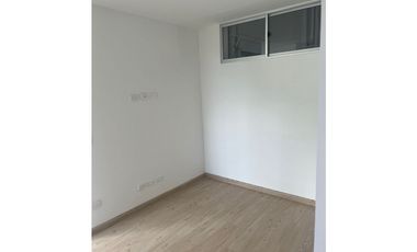 VENDO APARTAMENTO EN ZIPAQUIRA  EXCELENTE UBICACION CON PARQUEADERO.
