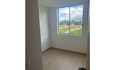 VENDO APARTAMENTO EN ZIPAQUIRA  EXCELENTE UBICACION CON PARQUEADERO.