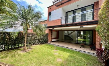 EN ARRIENDO CASA SECTOR ZUÑIGA EN ENVIGADO ANTIOQUIA