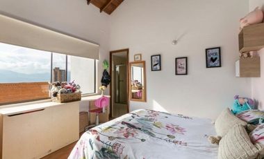 Venta de casa en el Poblado- Sector el Tesoro